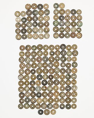 174 Chinese Tongbao Coins - Qianlong & Other. Large group of 174 Chinese Tongbao coins. 