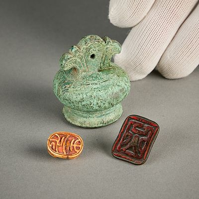 3 Antique Chinese Objects: Seals & Weight. Group of three antique Chinese objects including two 