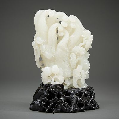 Modern Chinese Carved White Jade Buddha's Hand. Modern Chinese white jade carving in the form of 