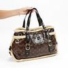 Louis Vuitton Monogram Shearling Sac Thunder Tote. Louis Vuitton Sac Thunder tote in brown Image - 2