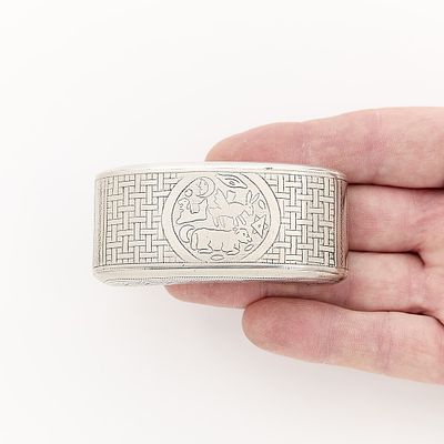 George III Sterling Zodiac Snuff Box - 2.25 ozt. English George III sterling silver 