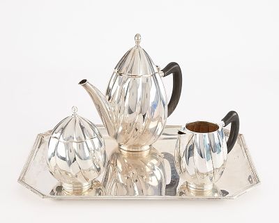Set 4 Cartier Sterling Silver Tea Vessels - 2743 g. Cartier, Italy. Set of four sterling silver 
