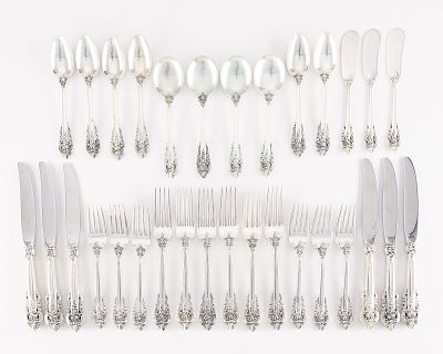 31 pcs Wallace Sterling "Grand Baroque" Silverware - 36.89 ozt. Set of 31 pieces of Wallace 