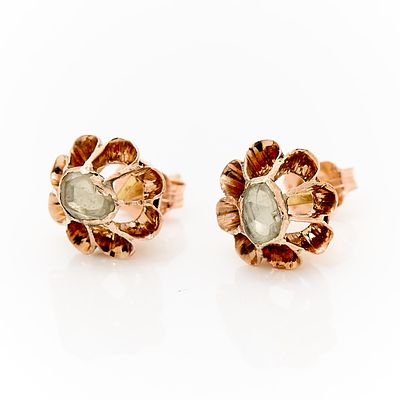 14k Yellow Gold & Diamond Buttercup Studs. 14k yellow gold buttercup style stud earrings set 