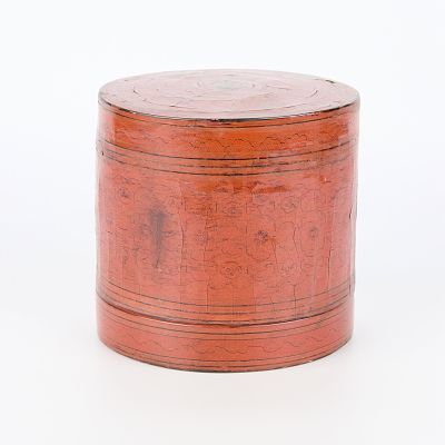 19th c. Burmese Yun Lacquer Betel Box Container. Large Burmese yun-de red lacquerware betel box 