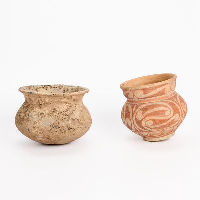 2 Thai Ban Chiang Pottery Storage Jars. Group of two Thai Ban Chiang ceramic storage jar vessels 
