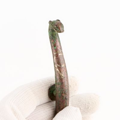 Chinese Warring States/Han Bronze Belt Hook. Chinese Warring States or Han dynasty bronze belt 