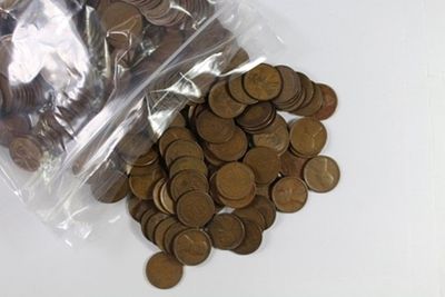 (500) 1929 AND OLDER LINCOLN WHEAT CENTS. A GOOD MIX OF VARIOUS DATES FROM THE 1920'S. ESTIMATE: 