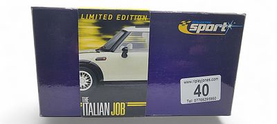 C2540A MINI Cooper Italian job WHITE. New