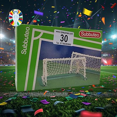 61154 Set of 2 Goals. As New