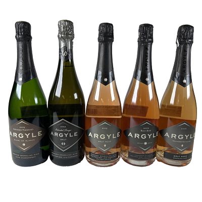 5 bottles - 1 bottle Knudsen Vineyard Chardonnay 2015 Sparkling Wine ARGYLE (OR), 1 bottle 