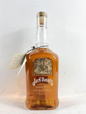 1913 Jack Daniels Gold Medal Series Tennessee Whiskey Bottle No 3 750ml no box and bottle is 