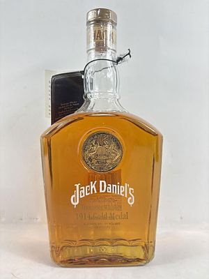 1914 Jack Daniels Gold Medal Series No 4 Tennessee Whiskey 750ml No box sealed bottle ALL 