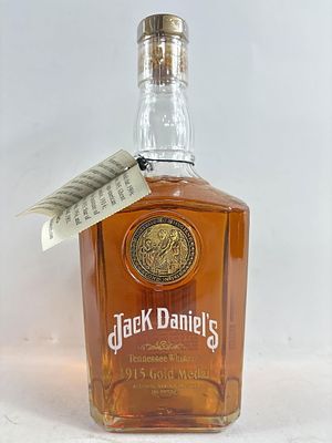 1915 Jack Daniels Gold Medal Tennessee Whiskey bottle no 5 ALL ALCOHOL PURCHASES MUST BE PICKED 