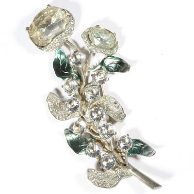 Eisenberg Original large floral fur clip with setters mark, pot metal and leaves decorated in 