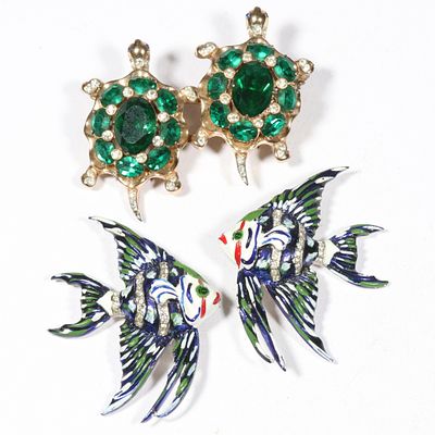 Coro Duette emerald rhinestone crystal turtle brooch pins with unsigned pair of Coro enamel 