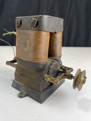 Bi-polar electric motor circa 1880s ? Untested, robust (heavy) design, 7 x 9 x 6