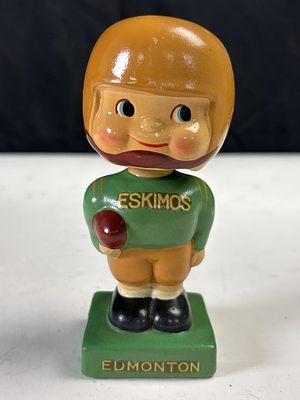 1961-65 CFL Edmonton Eskimos Bobbing Head Doll, good condition, 5.25H. 1961-65 CFL Edmonton 