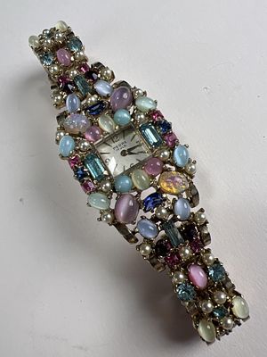 Vintage 1960's Swiss Watch Pedre 17 Jewels & Cabochons, untested,