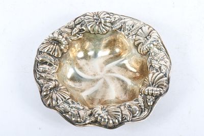 Adelphi sterling silver Art Nouveau Hibiscus floral repousse nut bowl. 1 1/2"H x 6"Diam. Adelphi 