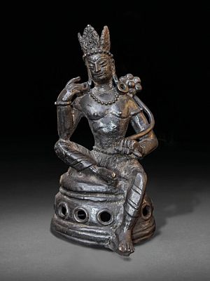 Bronze Seated Buddha Figure, Gandhara, Indian. A finely cast bronze figure of a seated Buddha 
