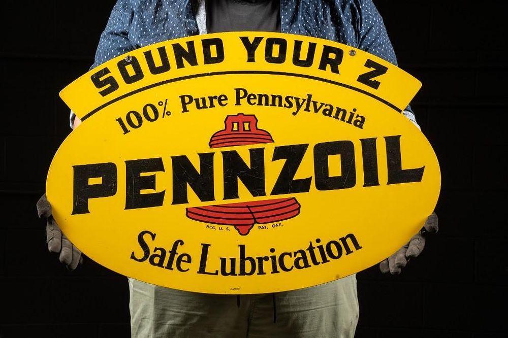 Lot 220: Vintage Pennzoil Double Sided Painted Tin Sign
