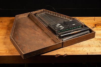 Early 20th Century Autoharp. Item SKU: 11299 Antique wooden autoharp -- c. 1900s; International 