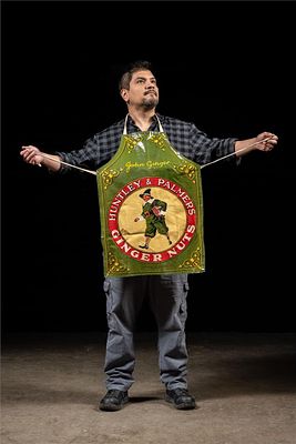 Huntley and Palmers Ginger Nuts Advertising Apron. Item SKU: 12014 Huntley and Palmers 