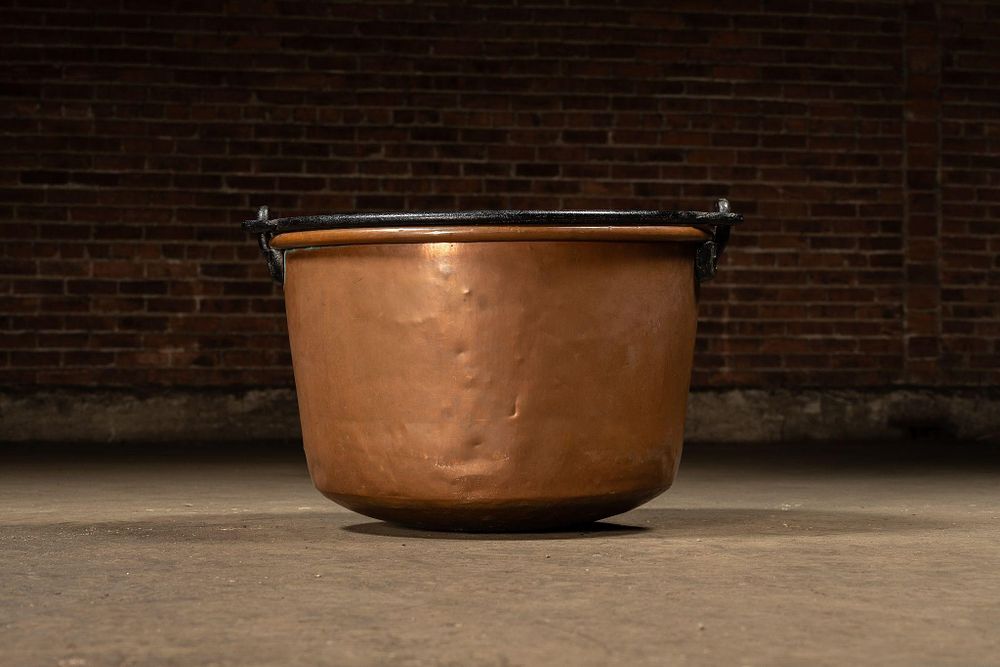 Lot 211: Early 20th C. Copper Cauldron w/ Iron Bail Handle