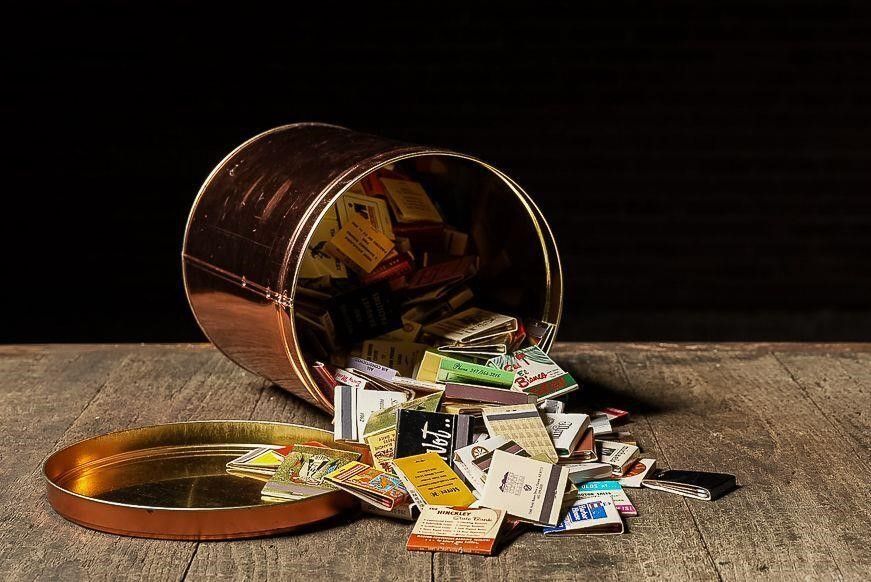 Lot 234: Large Tin of Assorted Matchbooks