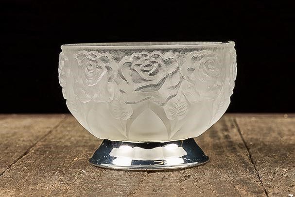 Lot 282: Frosted Rose Crystal Serving Bowl, William Adams