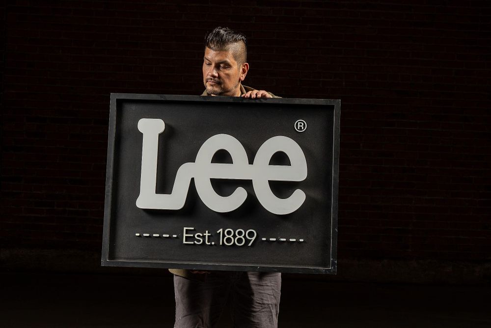Lot 296: Lee Jeans Molded Plastic Sign