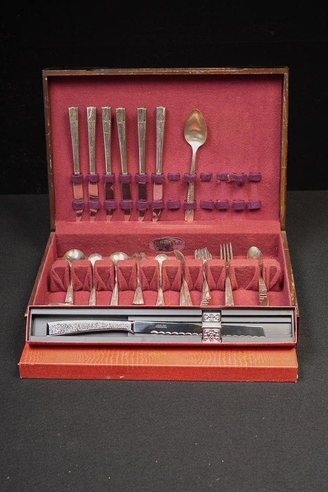 Lot 360: Nobility Plate Flatware Set with Carvel Hall Knife