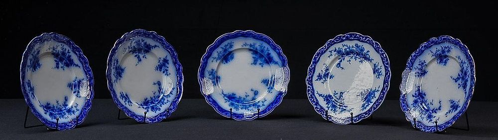 Lot 385: Set of Five Flow Blue Alcock Dinner Plates