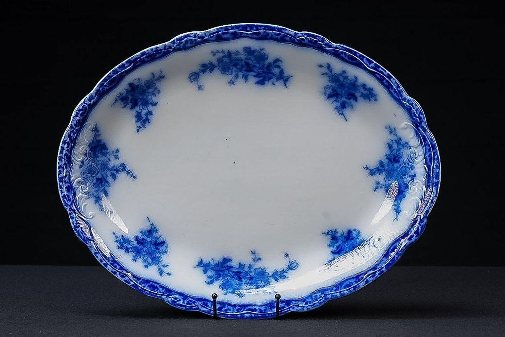 Lot 386: Large Victorian Flow Blue Alcock Oval Platter