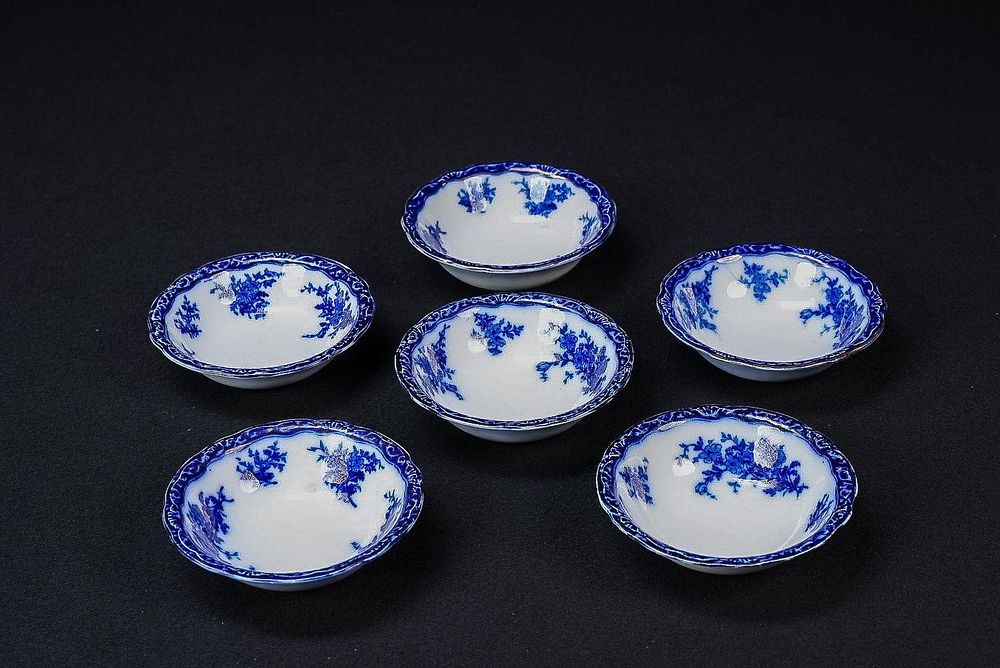 Lot 391: Set of Six Stanley Flow Blue Cereal Bowls