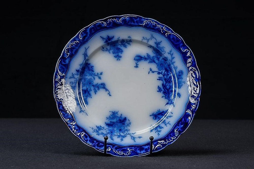 Lot 402: Victorian Flow Blue Cake Plate by Stanley