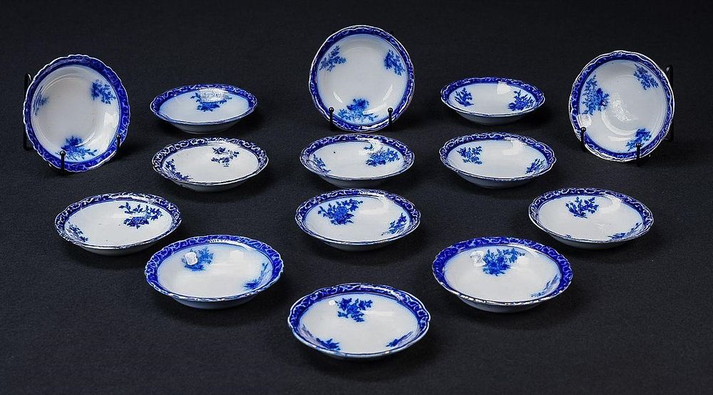 Lot 417: Set of 14 Stanley/Alcock Flow Blue Berry Bowls