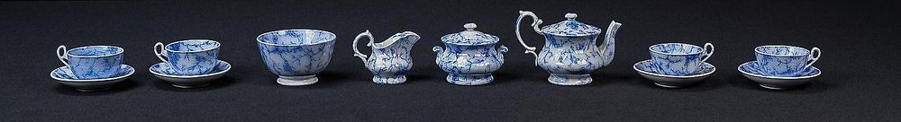 Lot 427: Early 19th C. Mintons Child's Flow Blue Tea Set