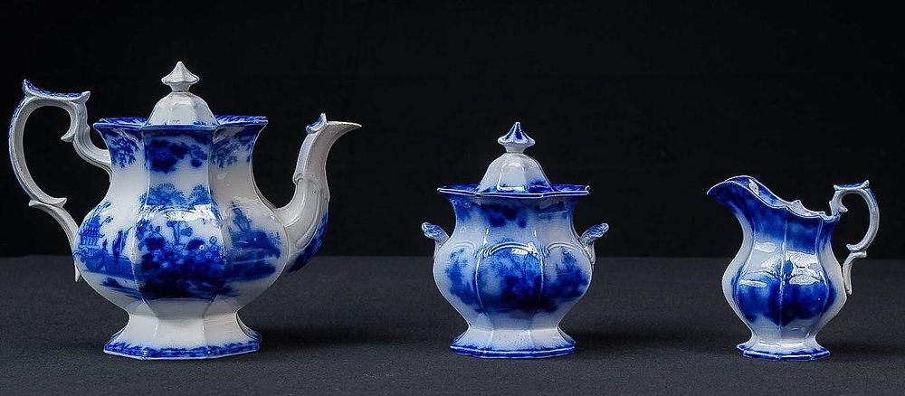 Lot 435: 3-Piece Flow Blue "Scinde" Alcock Tea Set