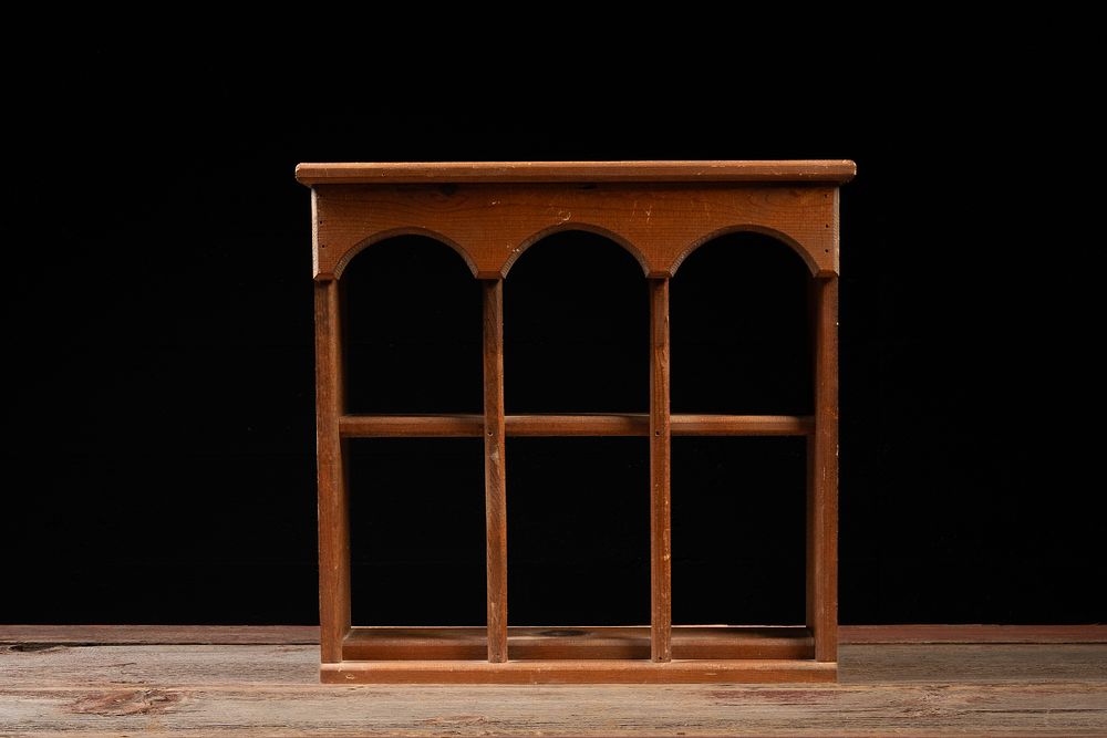 Lot 164: Vintage Oak Arched Wall Display Shelf