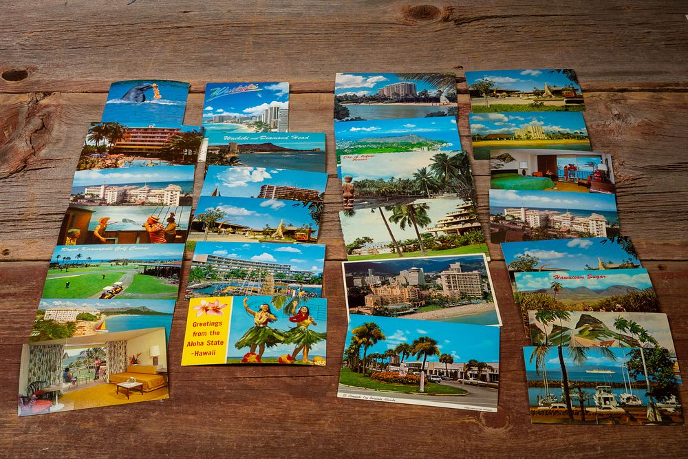Lot 175: Large Vintage Hawaii Postcard Lot