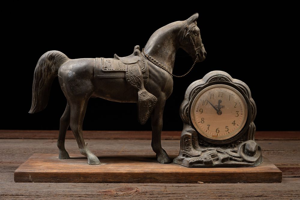 Lot 194: Cast Metal Western Horse & Cowboy Mantel Clock