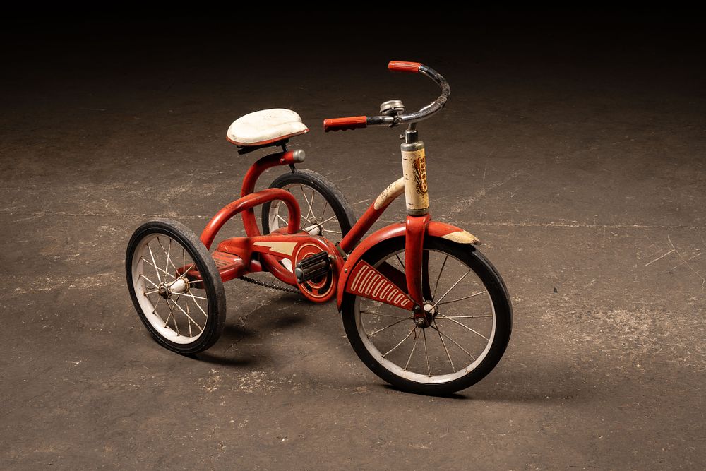 Lot 237: Vintage "Troxel" Steel Tricycle by Murray