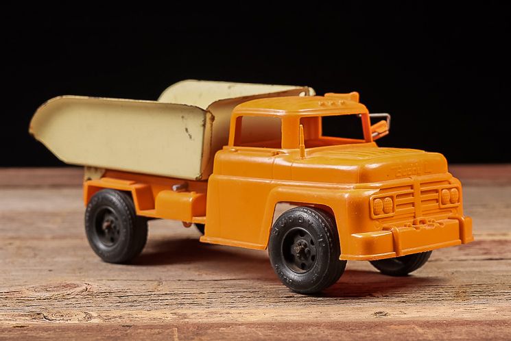 Lot 392: Buddy L Pressed Steel Dump Truck