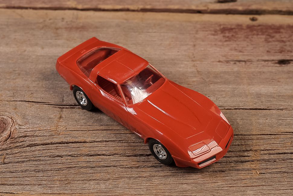 Lot 406: Chevrolet Corvette Plastic Toy Car