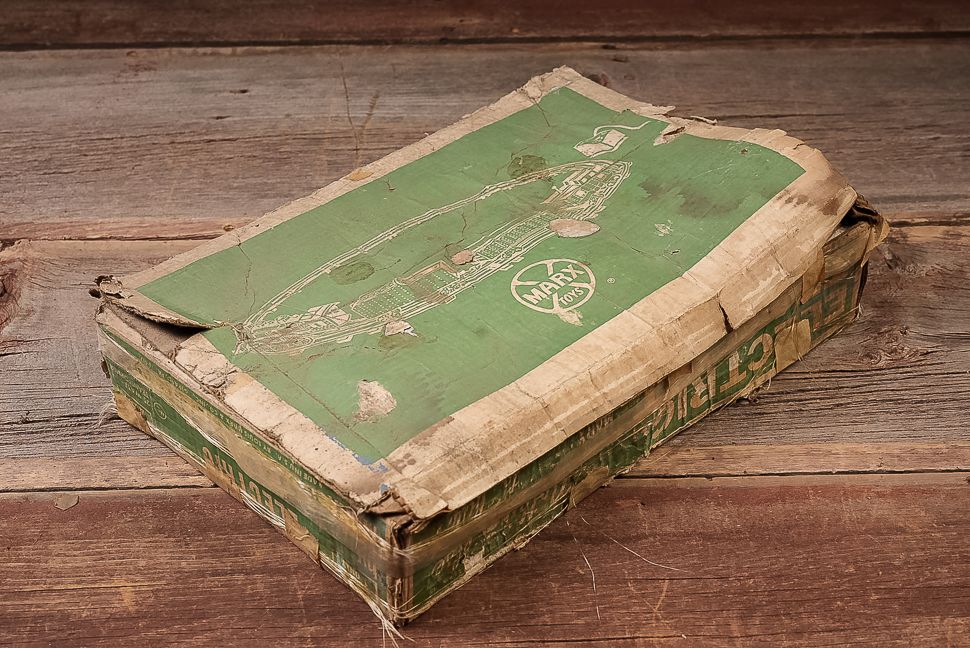 Lot 426: Marx Electric Train Set in Original Box