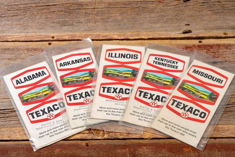 Lot 448: Lot of 5 Vtg. Texaco/Gousha US Road Maps