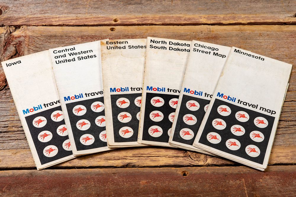 Lot 449: Lot of 6 Vintage Mobil Travel Road Map Set