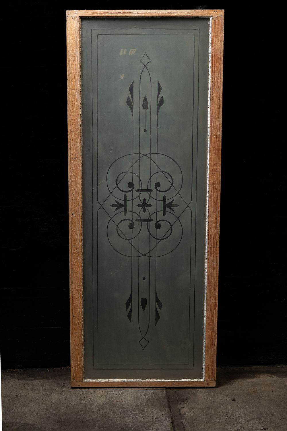 Lot 478: Art Deco Etched Privacy Glass Window Panel